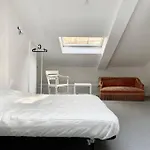 Charmant Duplex Avec Balcon
