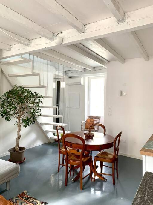 Apartment Charmant Duplex Avec Balcon